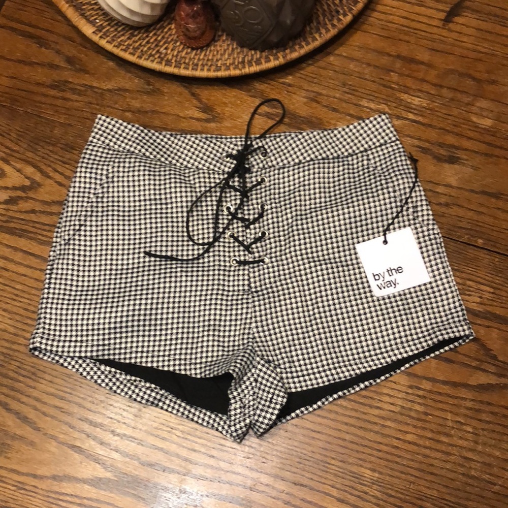 NWT By the way high rise lace up shorts
